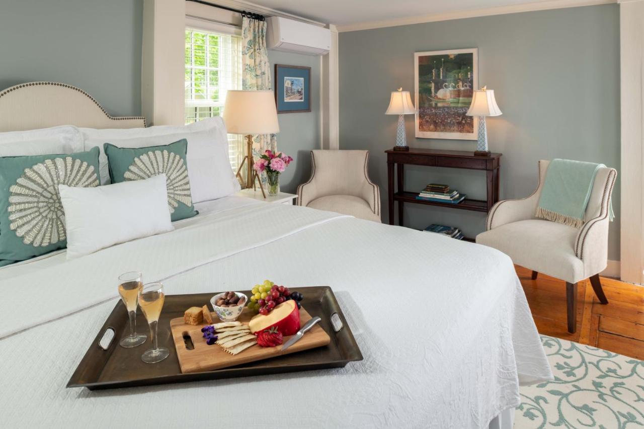 The Inn At Yarmouth Port Exterior photo